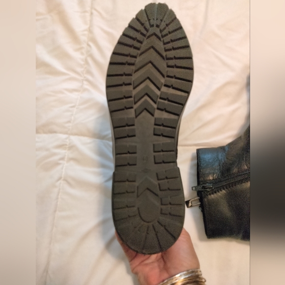 Chelsea Crew ankle booties - Picture 6 of 7